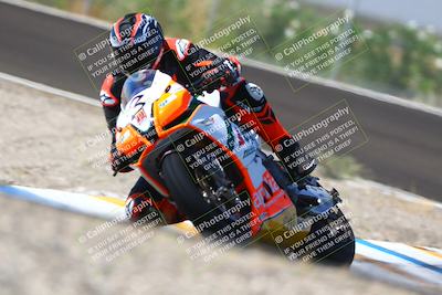 media/Sep-20-2025-TrackDaz (Sat) [[27f0cde673]]/A Group/2pm (Turn 9)/